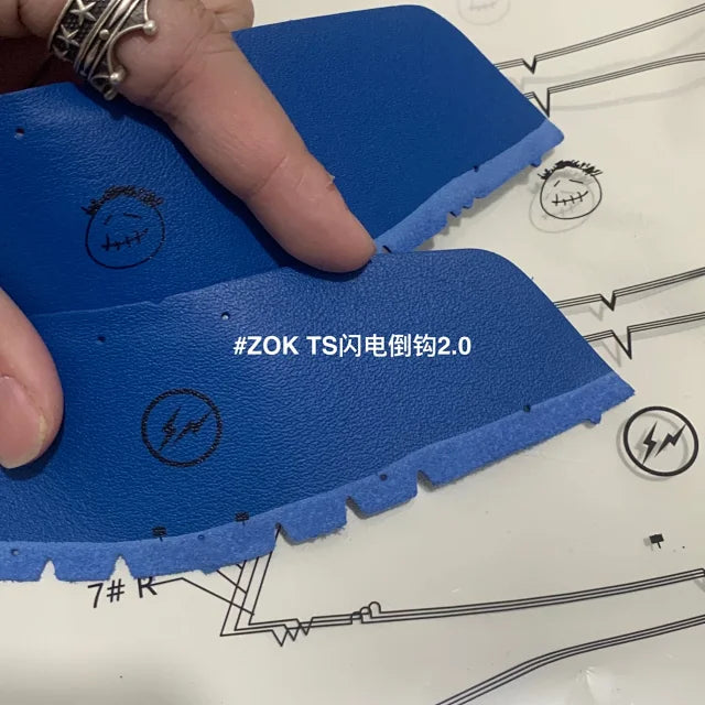 ZOK  / 나이키 트래비스 스캇 프라그먼트 조던 1 로우 DM7866-140