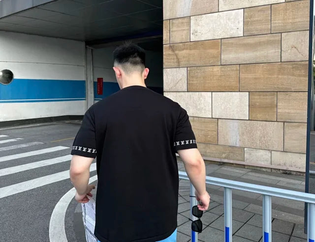 ZOK / 루이비통 반팔티 ,  v니트소매 로고 반팔