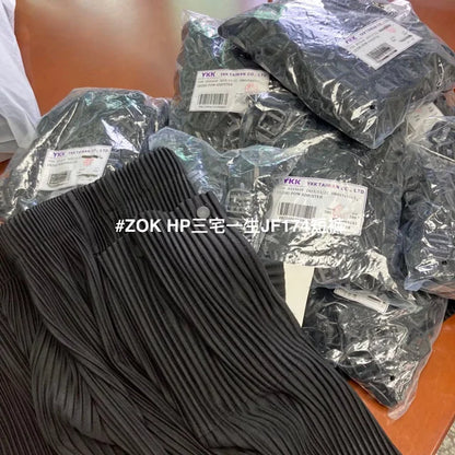 ZOK / 이세이미야케 옴므플리세 쇼츠 . 미야케 히사히 HPSS23JF174 퓨어컬러 플리츠 반바지