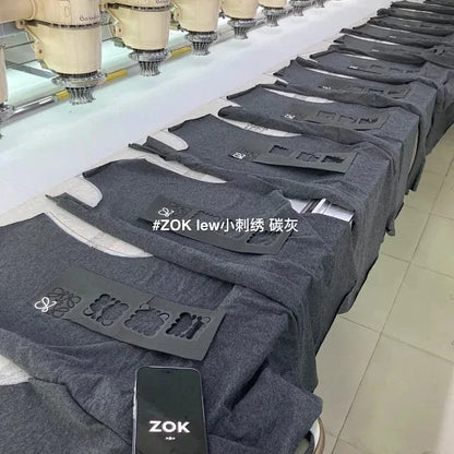 ZOK / 로에베 반팔티 , 로고 자수 차콜그레이