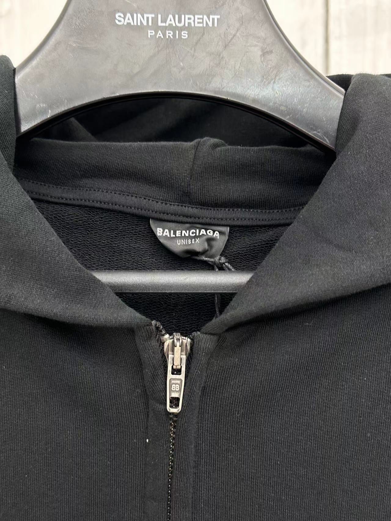 체인2호 / Balenciag*/BLCG 파리24 신제품 PARIS SOCCER HOODIE 미디엄 지퍼 후드 후드