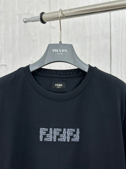 체인2호 /펜디24 봄·여름 신상 자수 알파벳 반팔 티셔츠