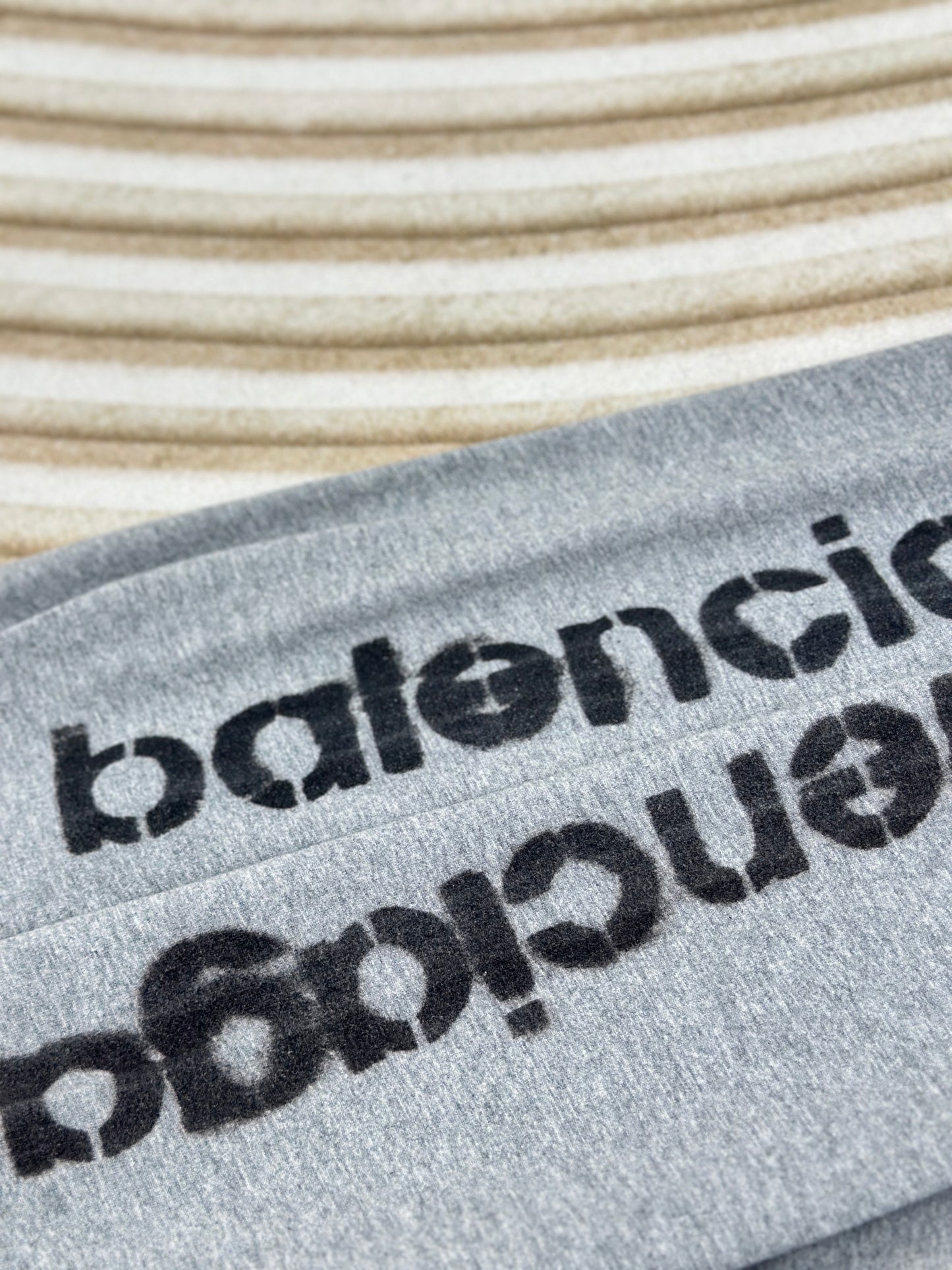 체인2호 /Balenciag*/파리 BLCG24fw 새로운 프린트 손으로 그린 낙서 연마 합색 후드 긴 소매