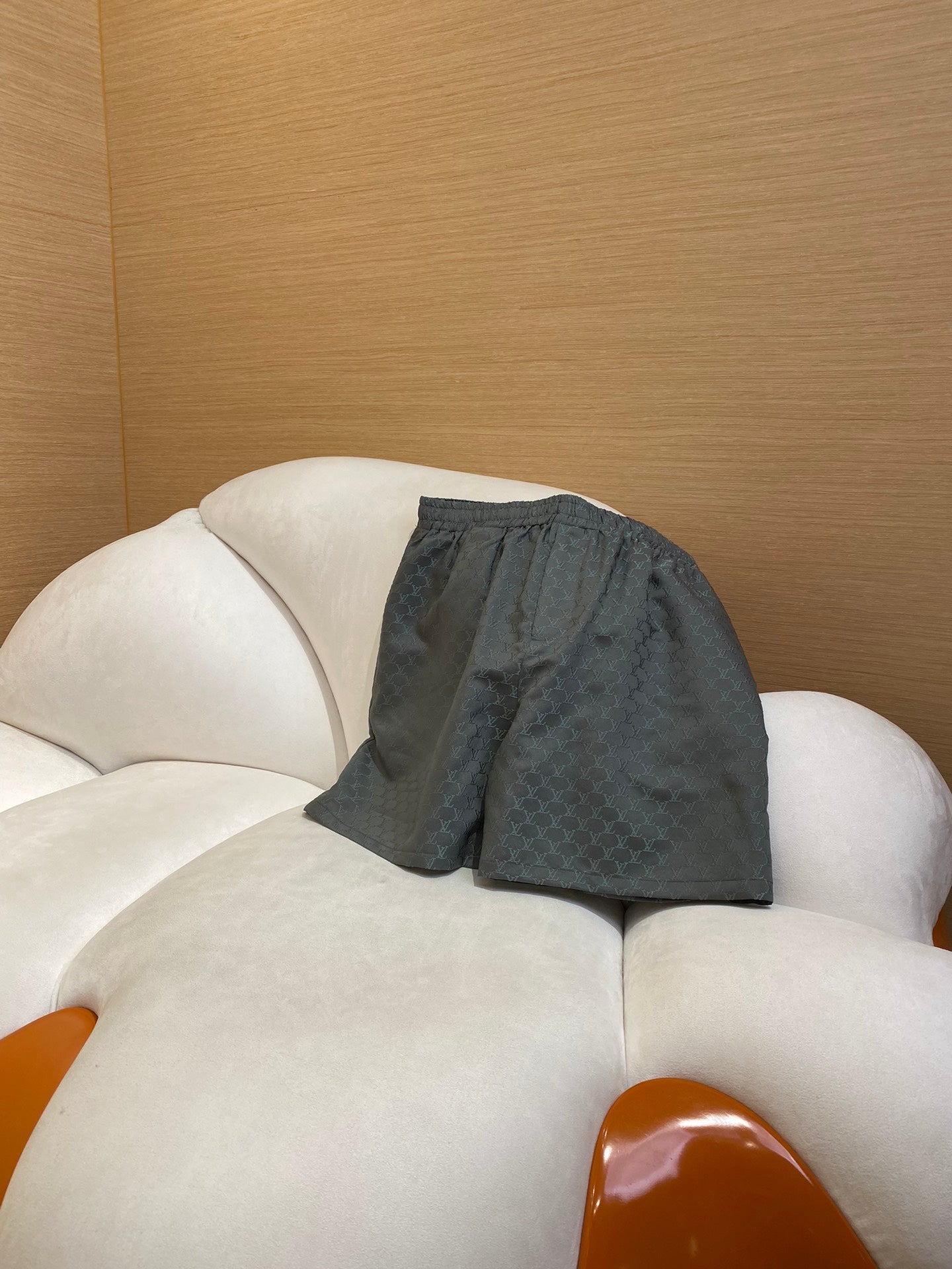 체인2호 / LV 자카드 만인 비치 팬츠