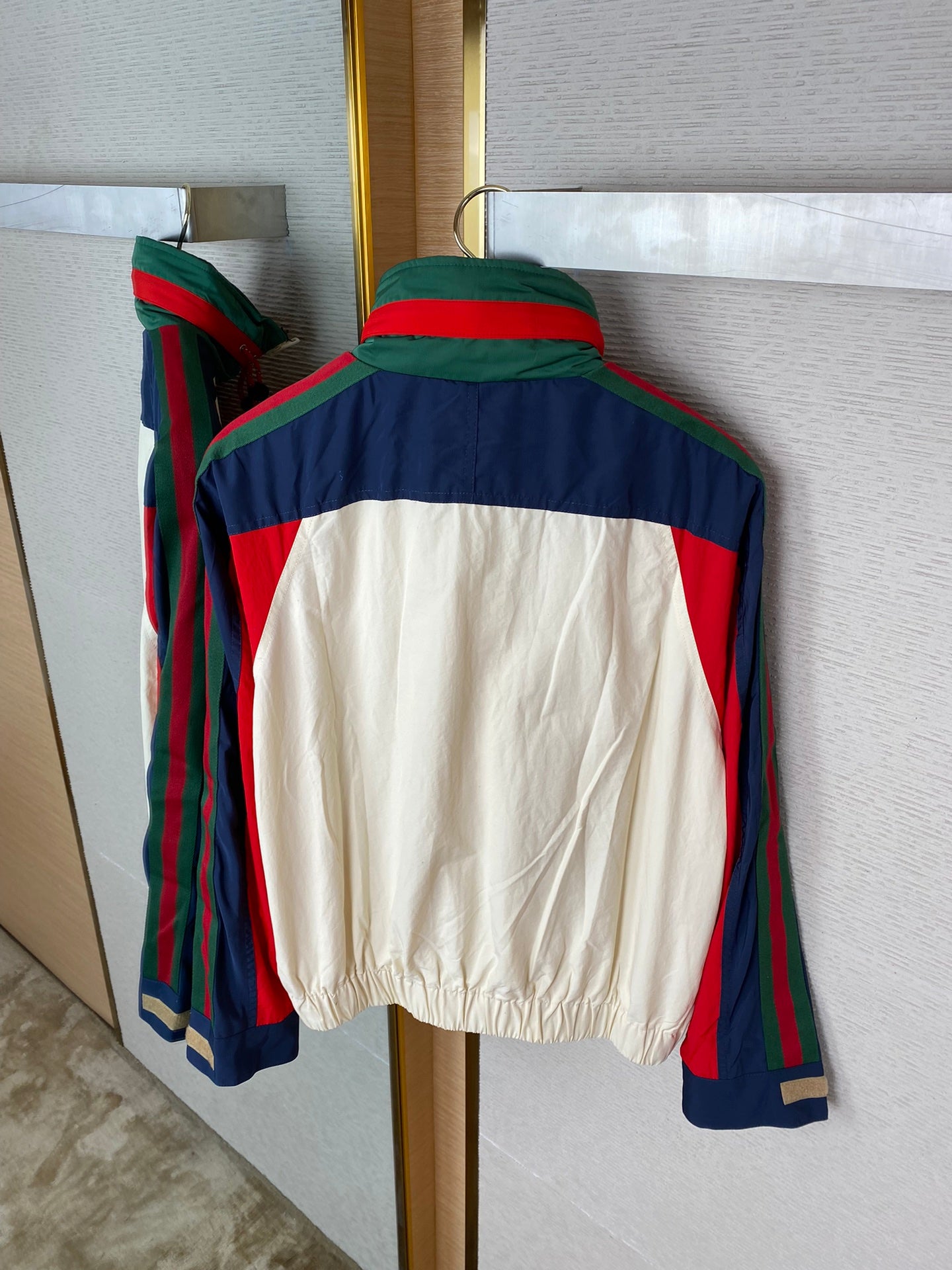 체인2호 / 구찌 접합 빈티지 코트