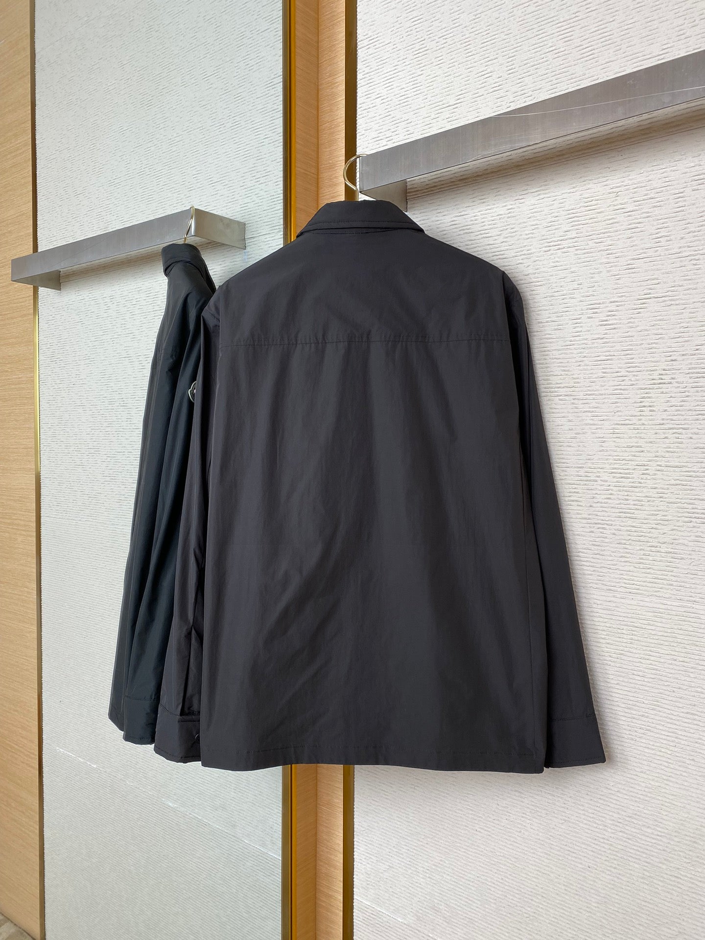 체인2호 / MONCLER 입마개 로고 코트