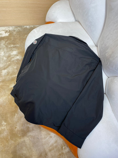 체인2호 / MONCLER 입마개 로고 코트