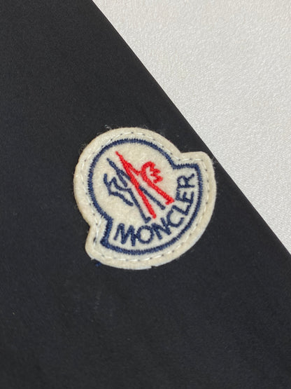 체인2호 / MONCLER 입마개 로고 코트
