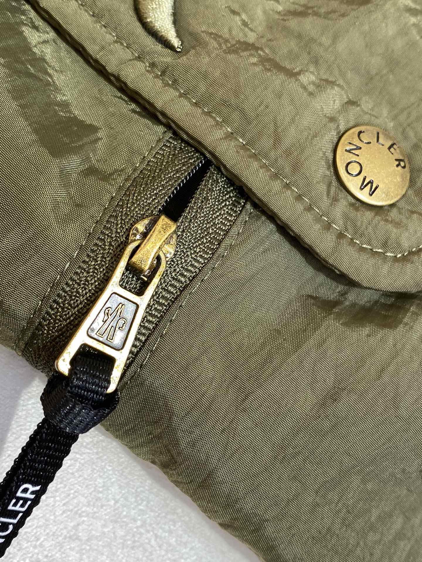 체인2호 / MONCLER 입마개 로고 후드 코트