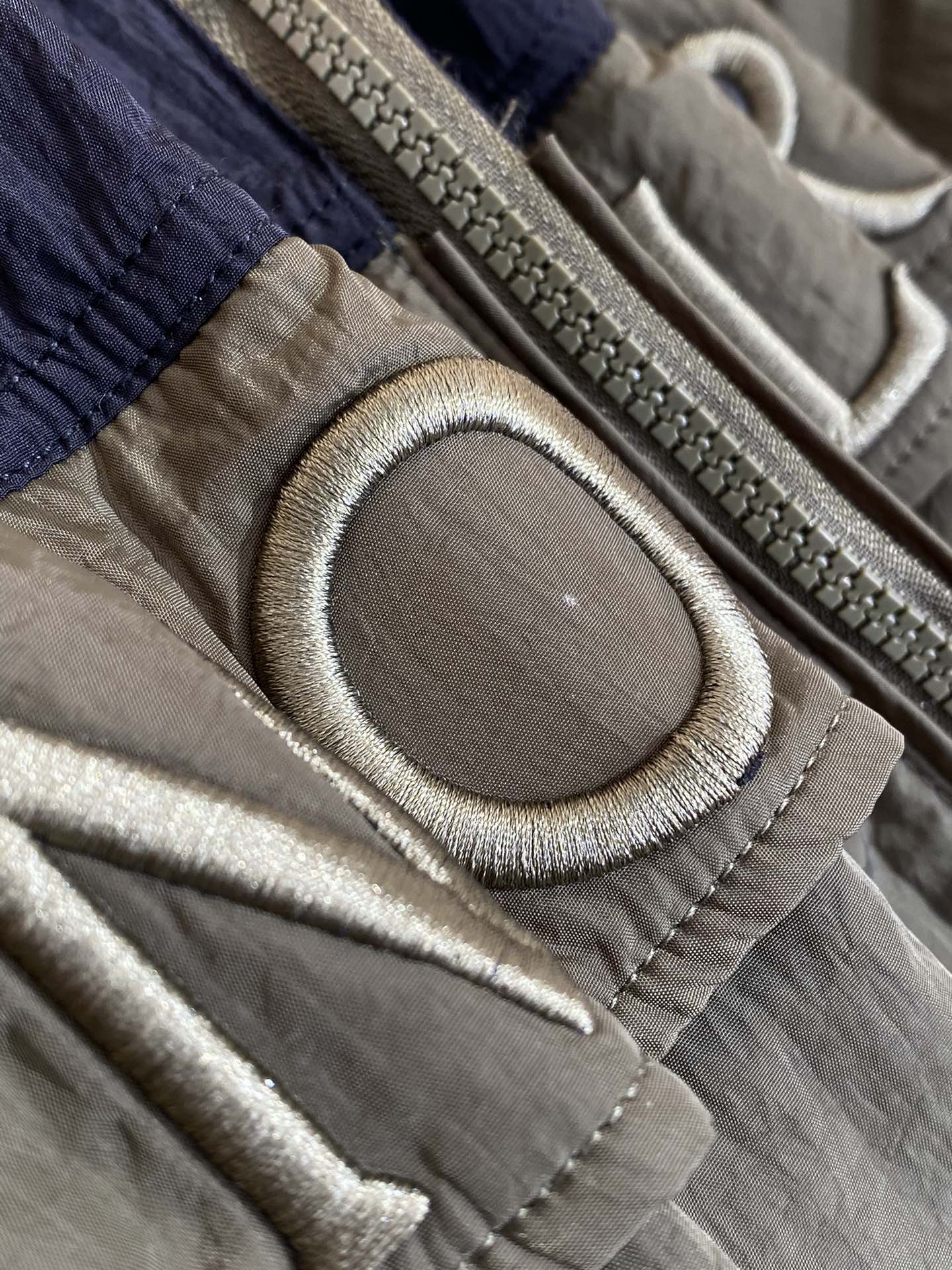 체인2호 / MONCLER 입마개 로고 후드 코트