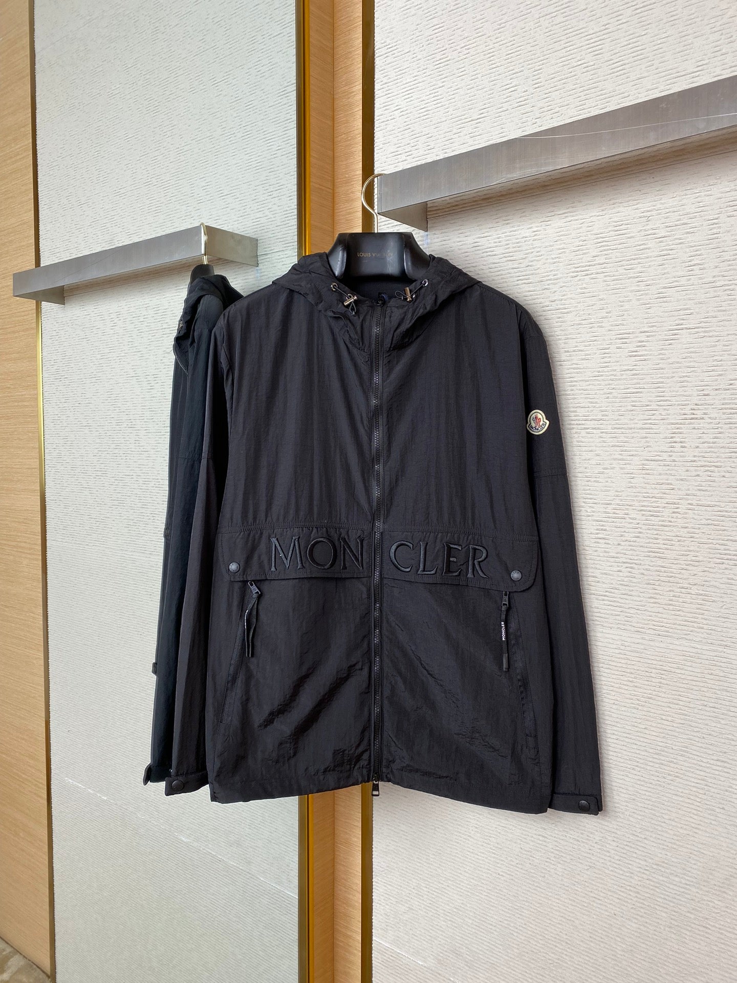 체인2호 /MONCLER 입마개 로고 후드 코트
