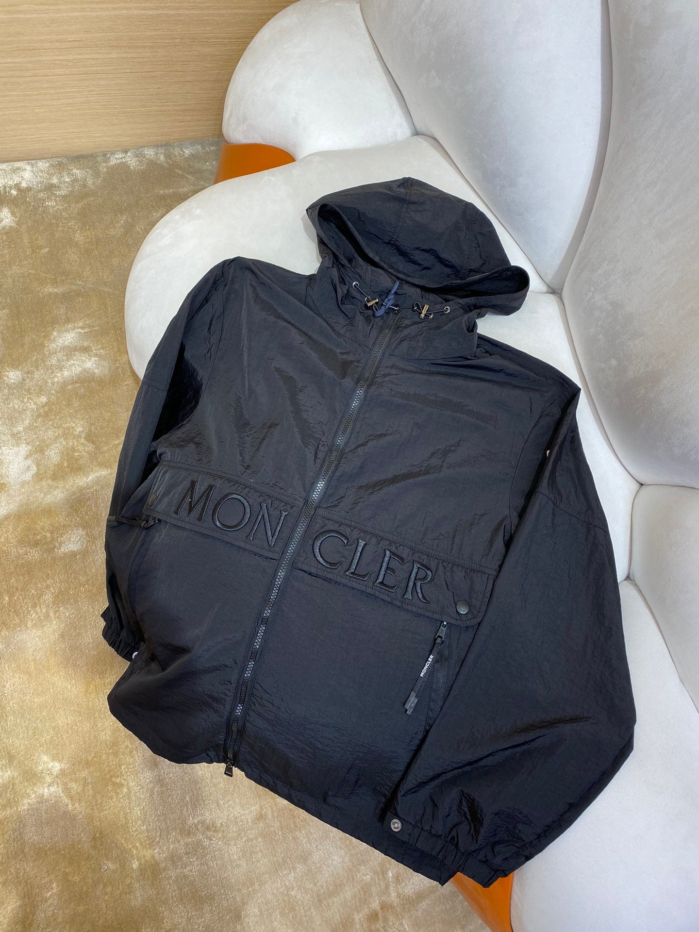 체인2호 /MONCLER 입마개 로고 후드 코트