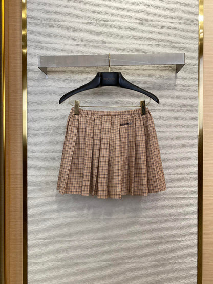 체인2호 / MIUMIU 자수 플리츠 스커트