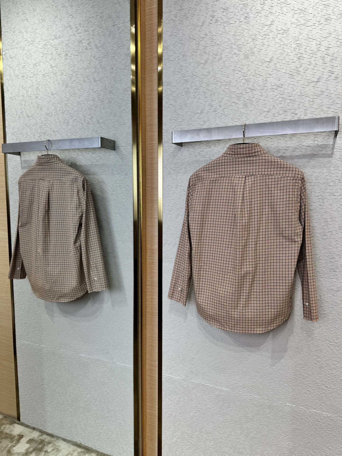 체인2호 / MIUMIU 체크 자수 셔츠