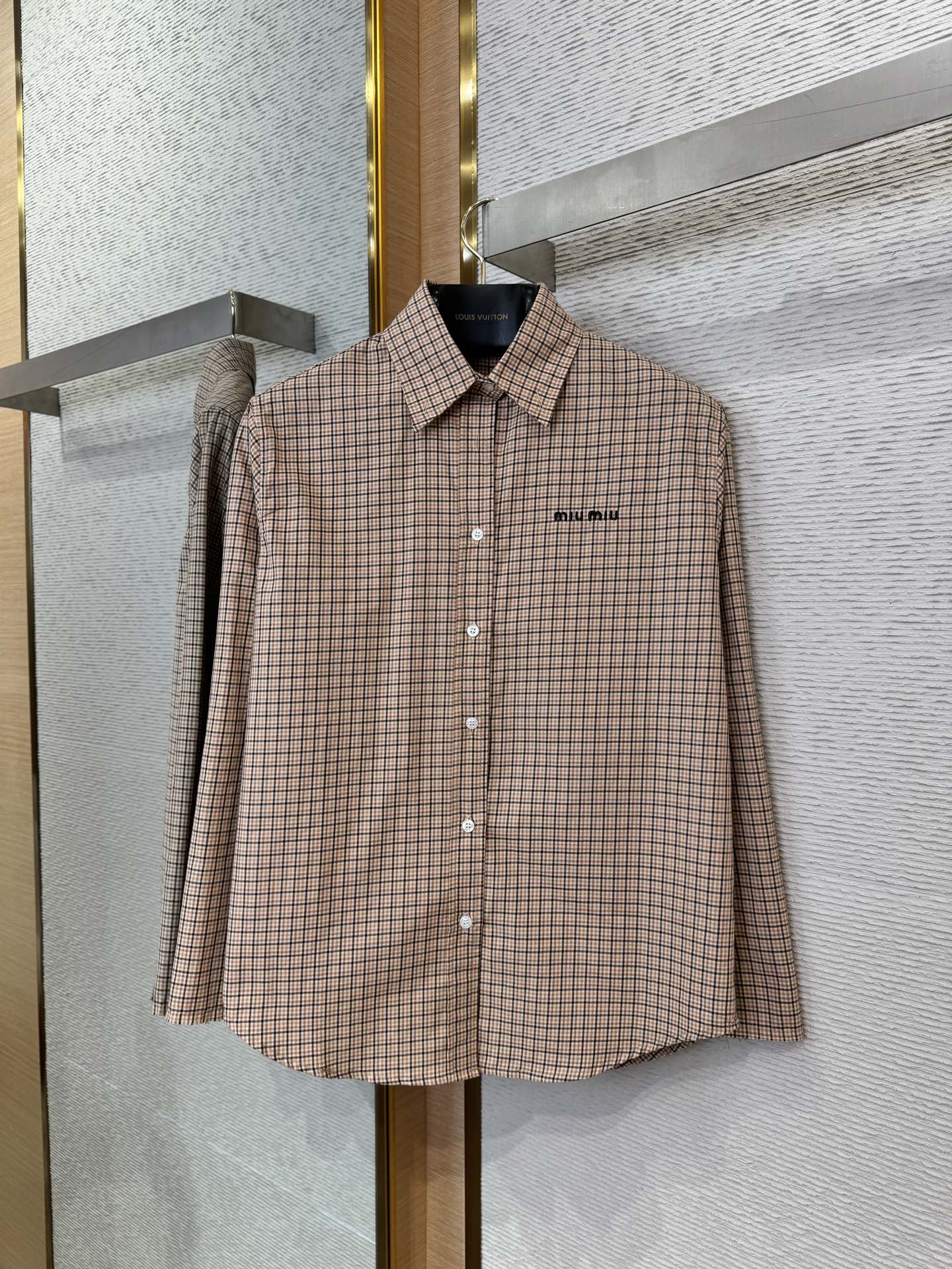 체인2호 / MIUMIU 체크 자수 셔츠
