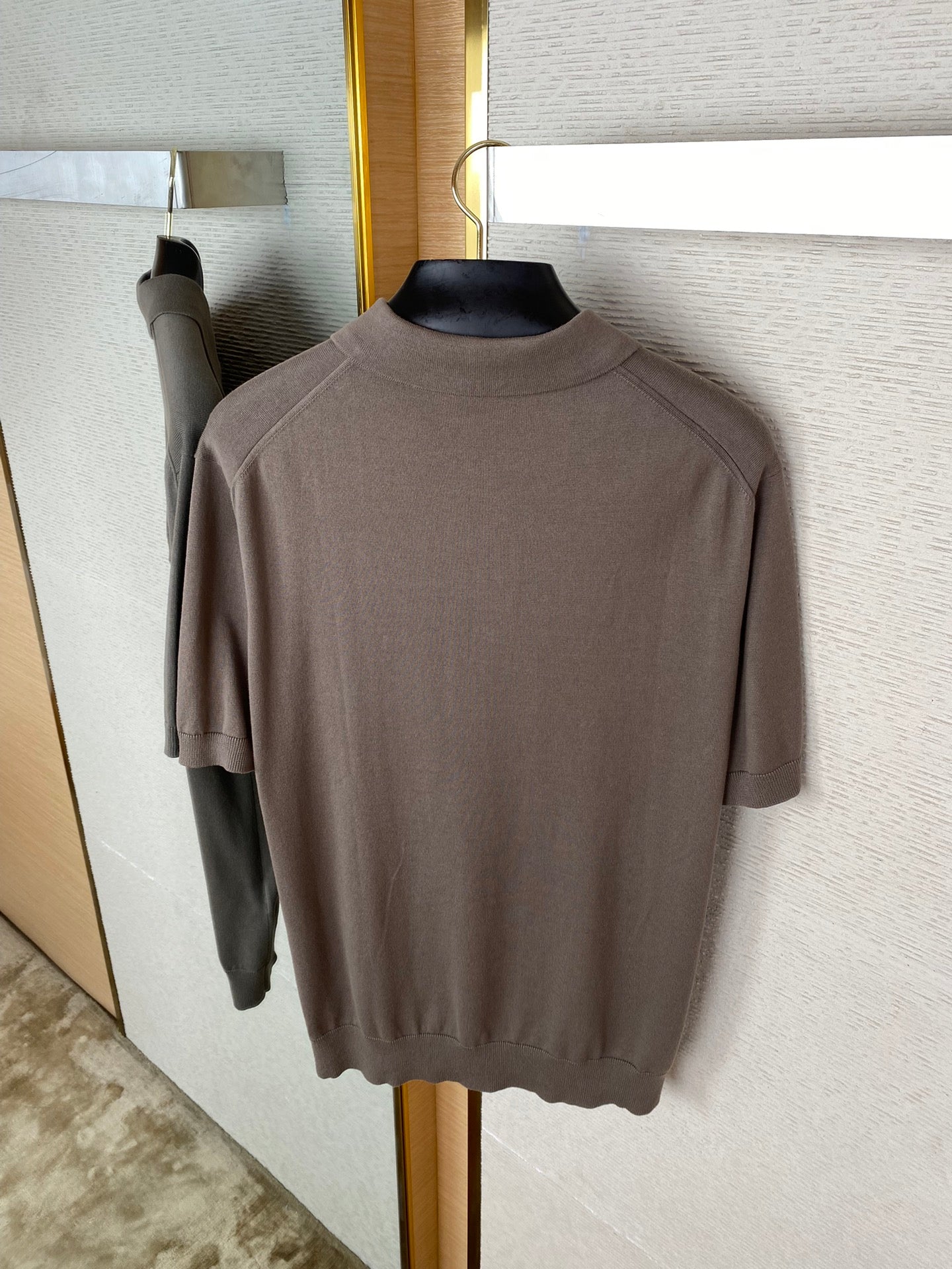 체인2호 /LV 엠보 모직 폴로 셔츠