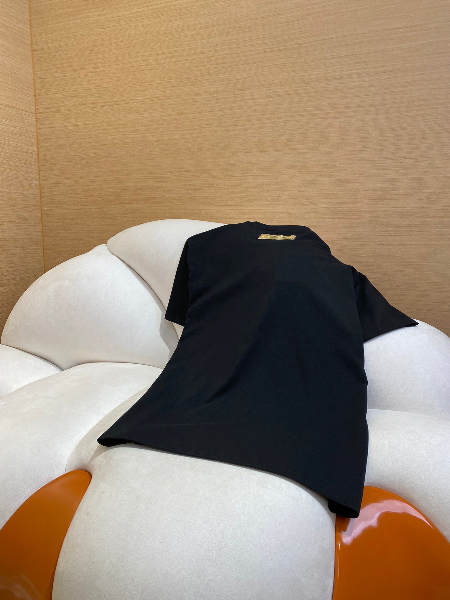체인2호 / LV 수제 비즈 반팔 티셔츠