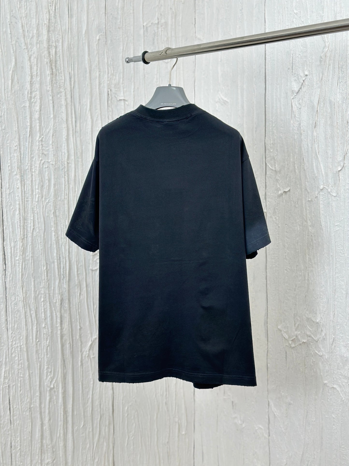 체인2호 /파리 24fw 신규 M 알파벳 프린트 손으로 그린 낙서 찢어진 반팔 티셔츠