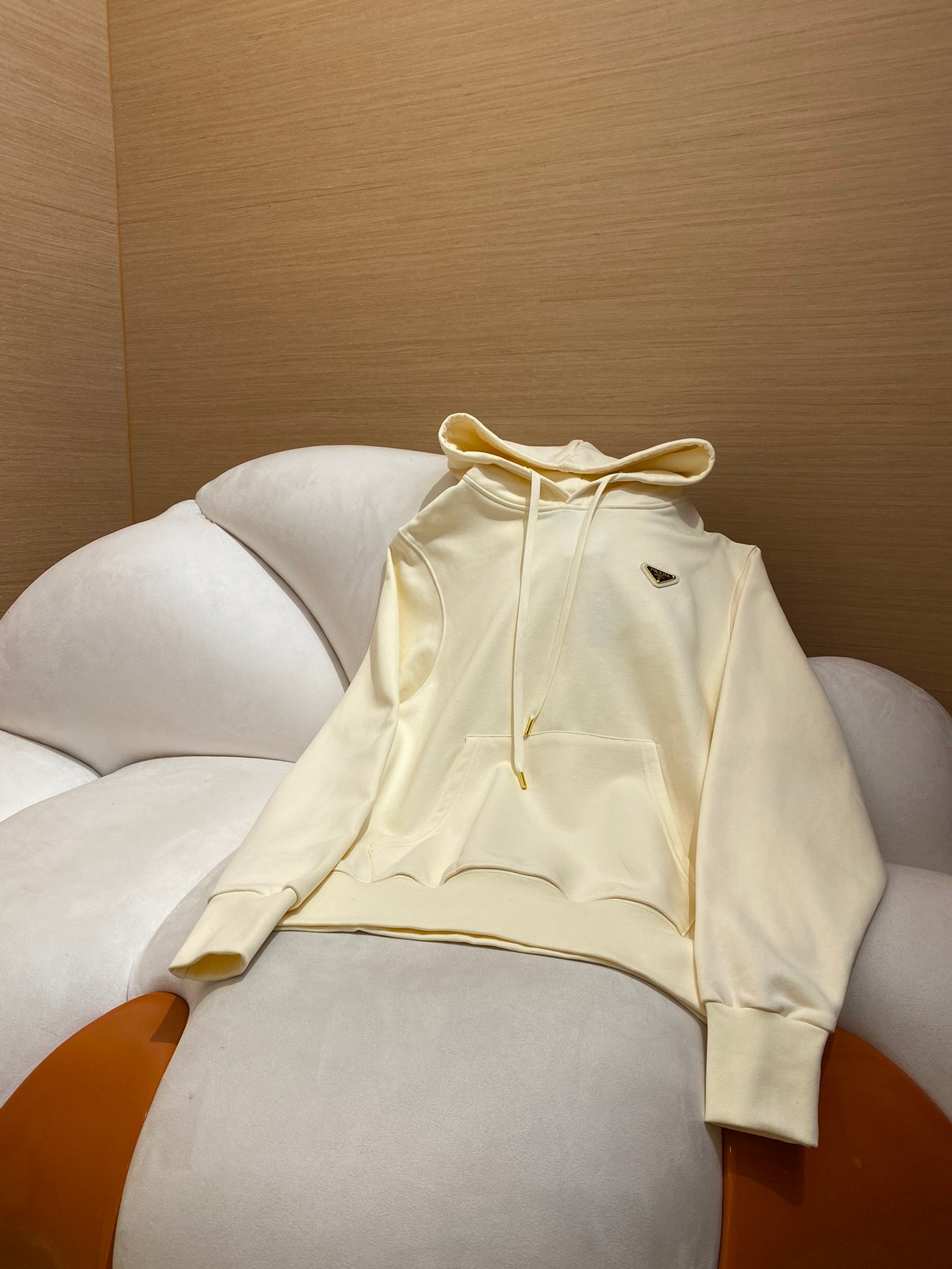 체인2호 / PRADA 프라다 삼각 후드 후드