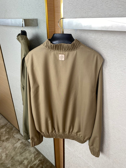 체인2호 / LV 필동 자수 재킷 코트