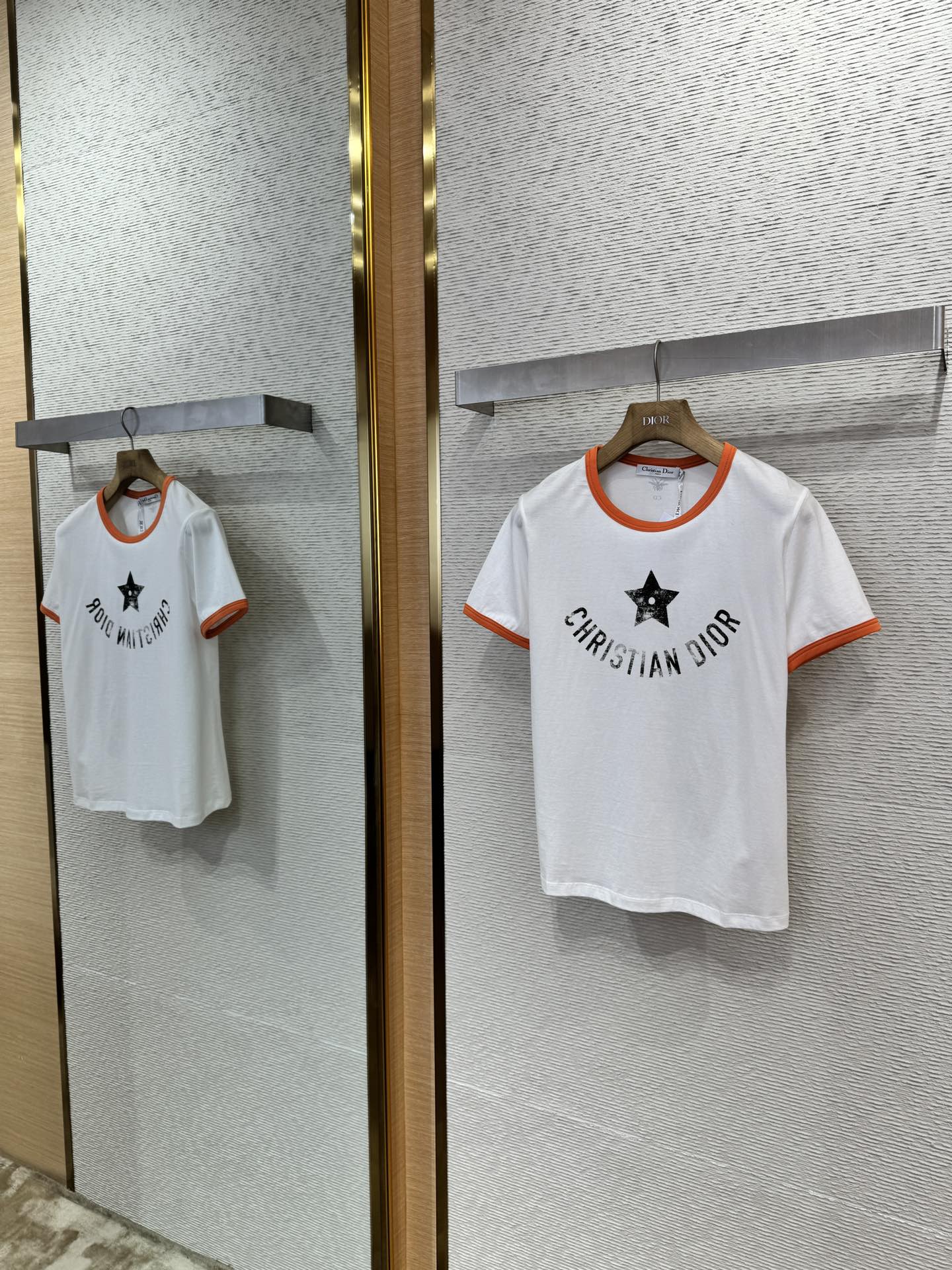 체인2호 / 디올 펜타포트 프린트 반팔 티셔츠