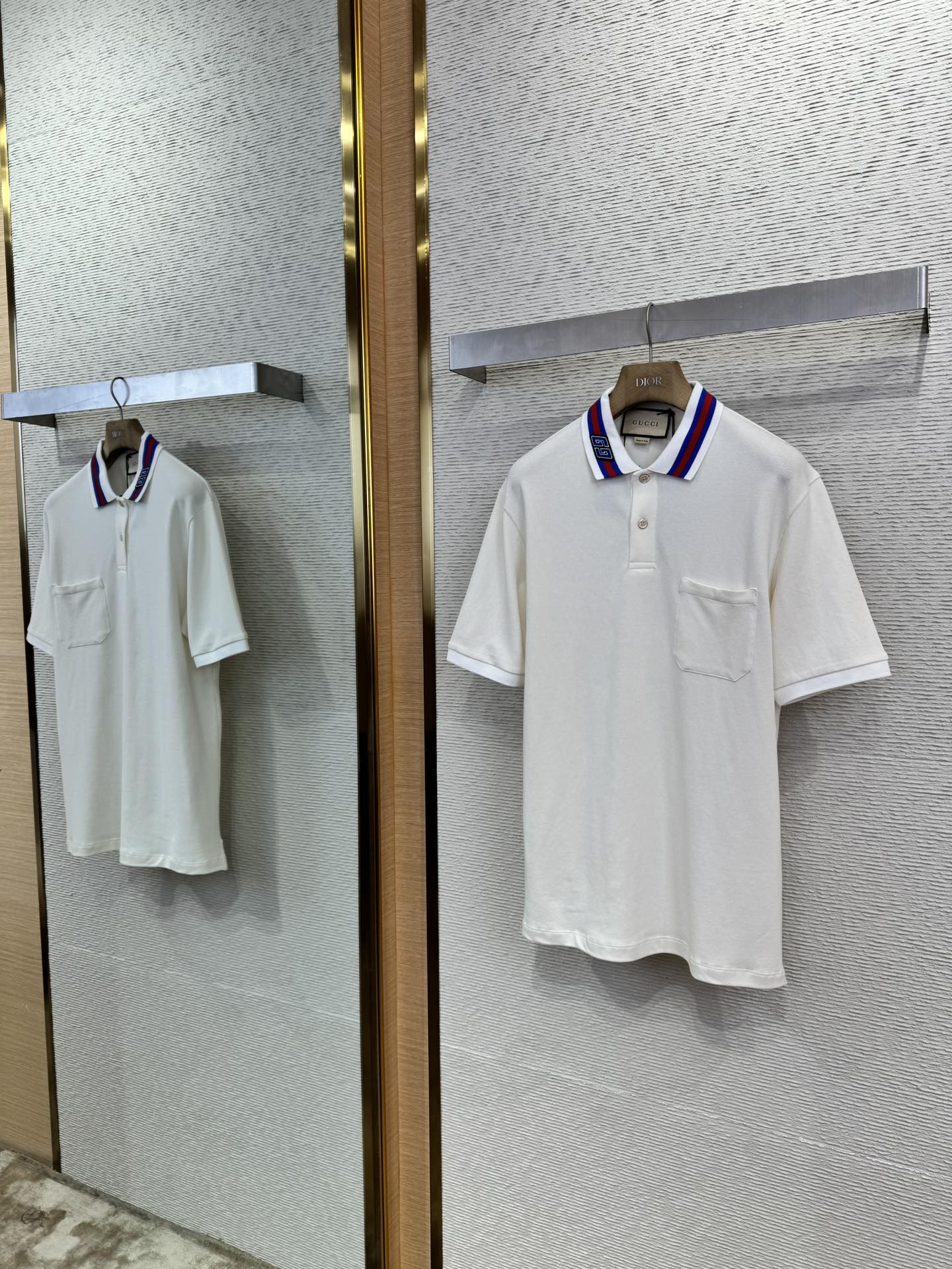 체인2호 / 구찌 장식 칼라 폴로 셔츠