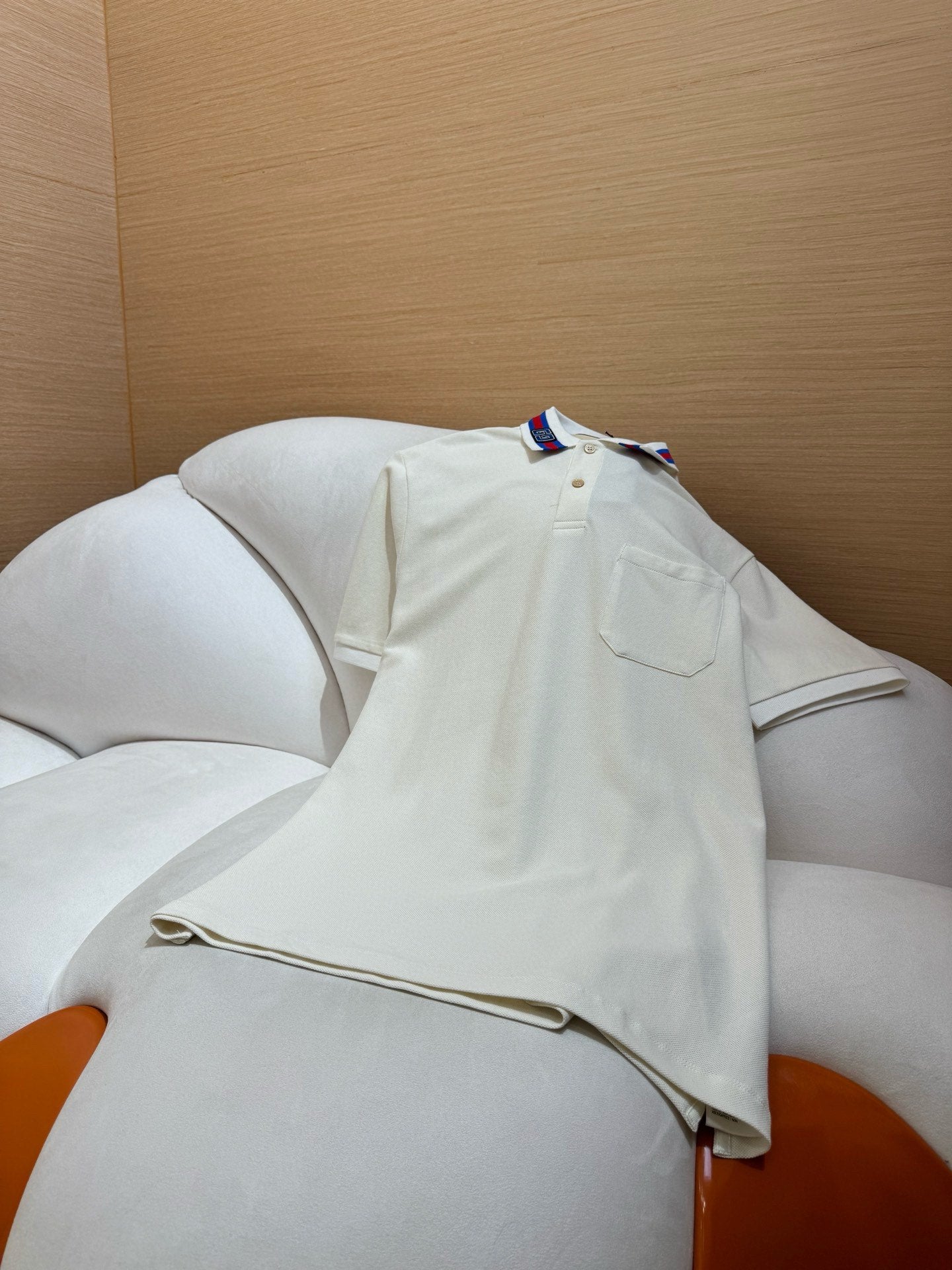 체인2호 / 구찌 장식 칼라 폴로 셔츠