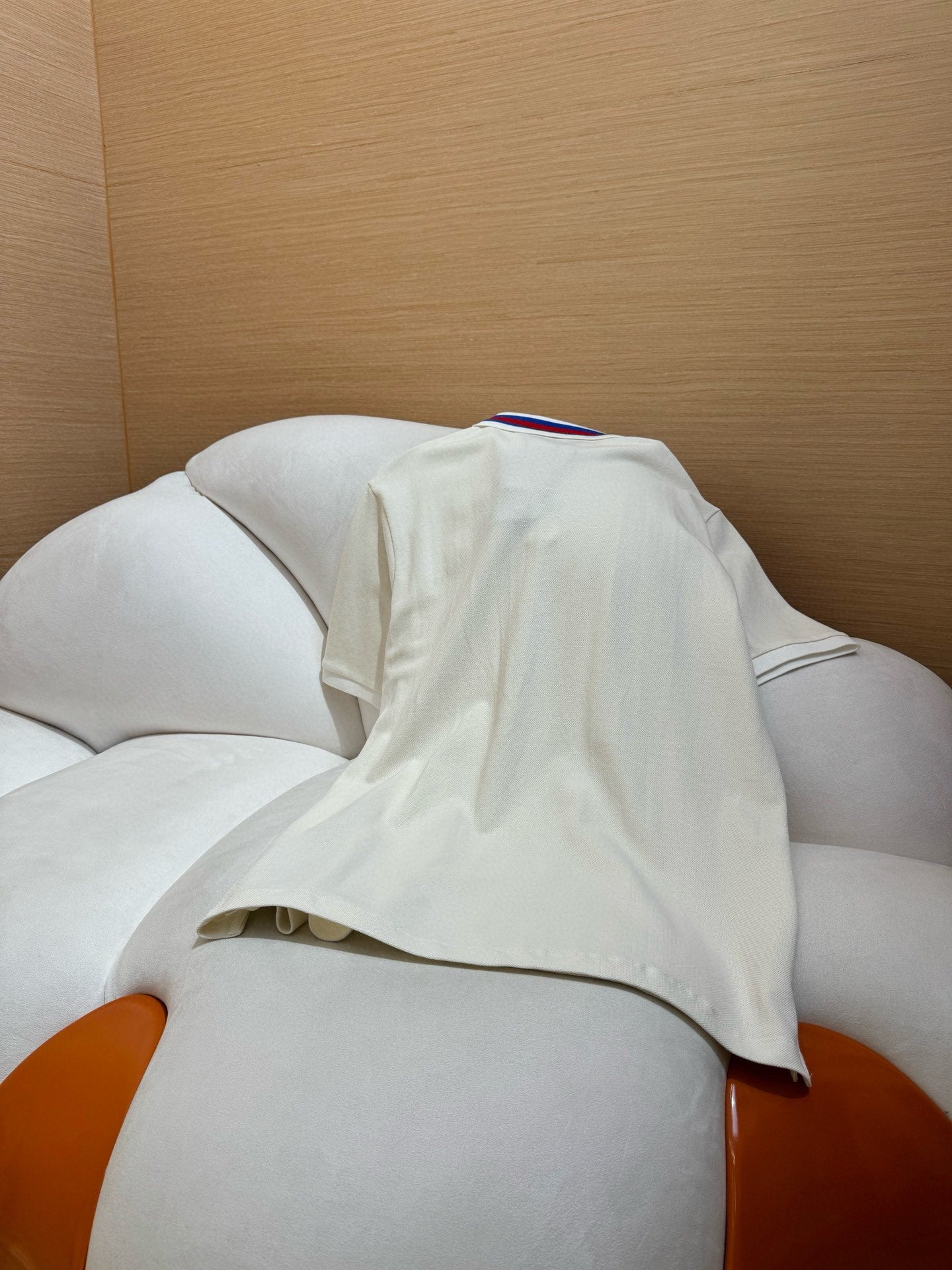 체인2호 / 구찌 장식 칼라 폴로 셔츠