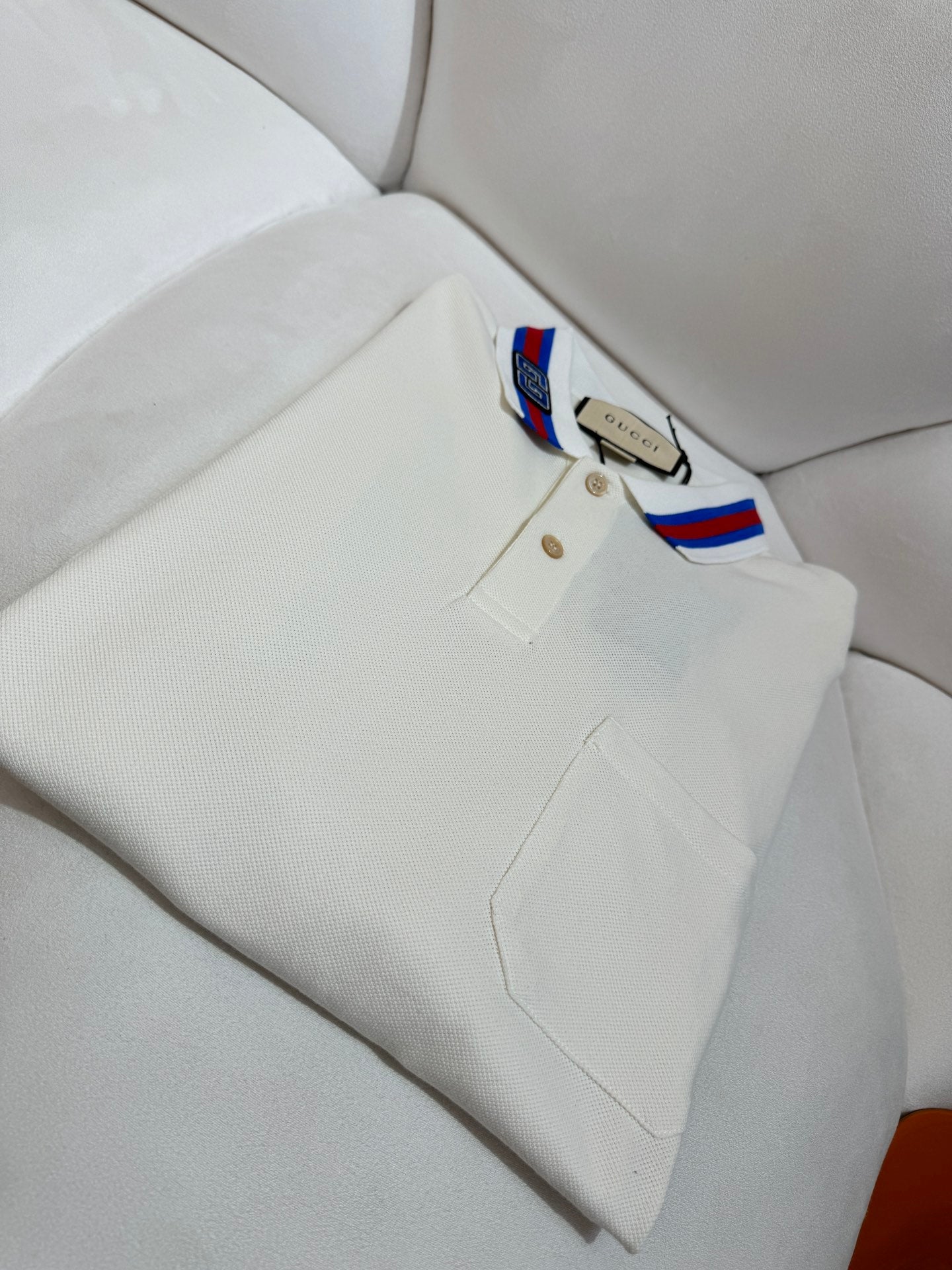 체인2호 / 구찌 장식 칼라 폴로 셔츠