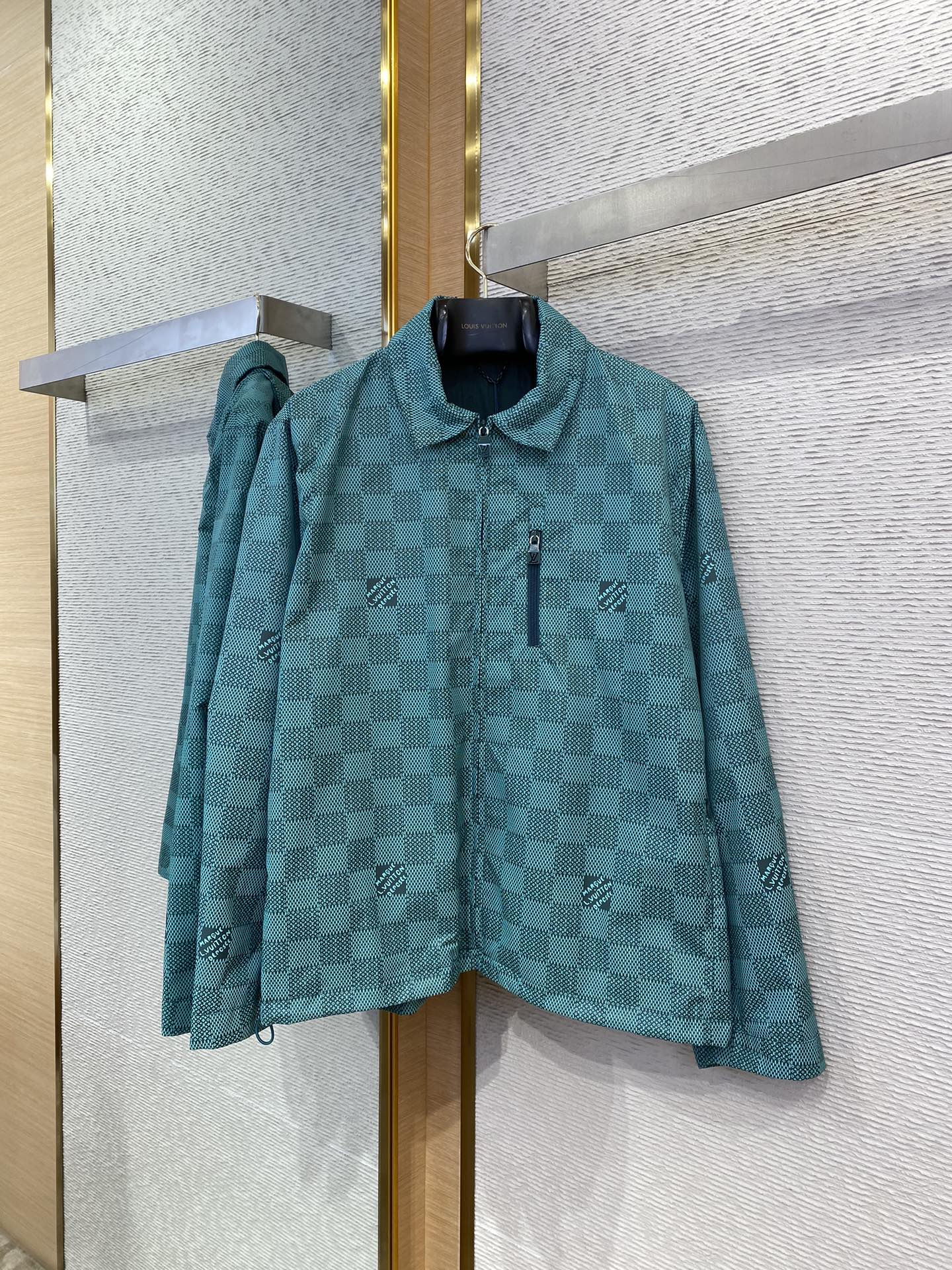 체인2호 /LV 자카드 후드 코트