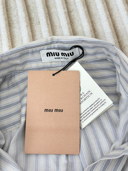 체인2호 / MIUMIU 24ss 자수 스트라이프 긴팔 셔츠