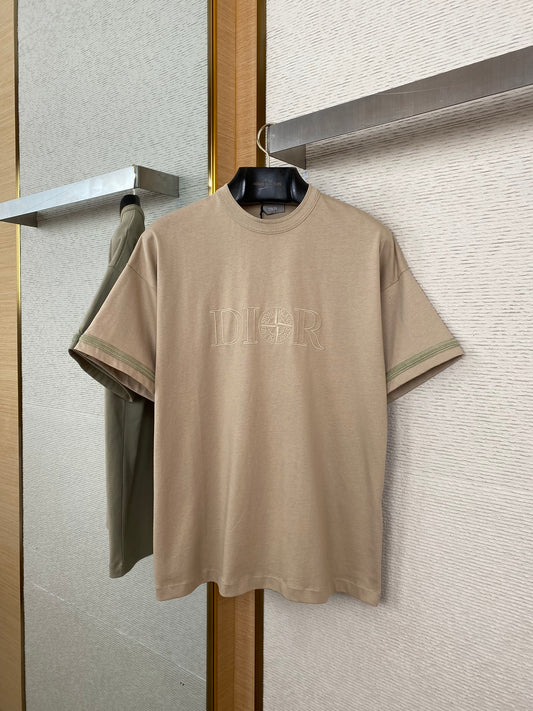 체인2호 / 디올 돌섬 자수 반팔 티셔츠