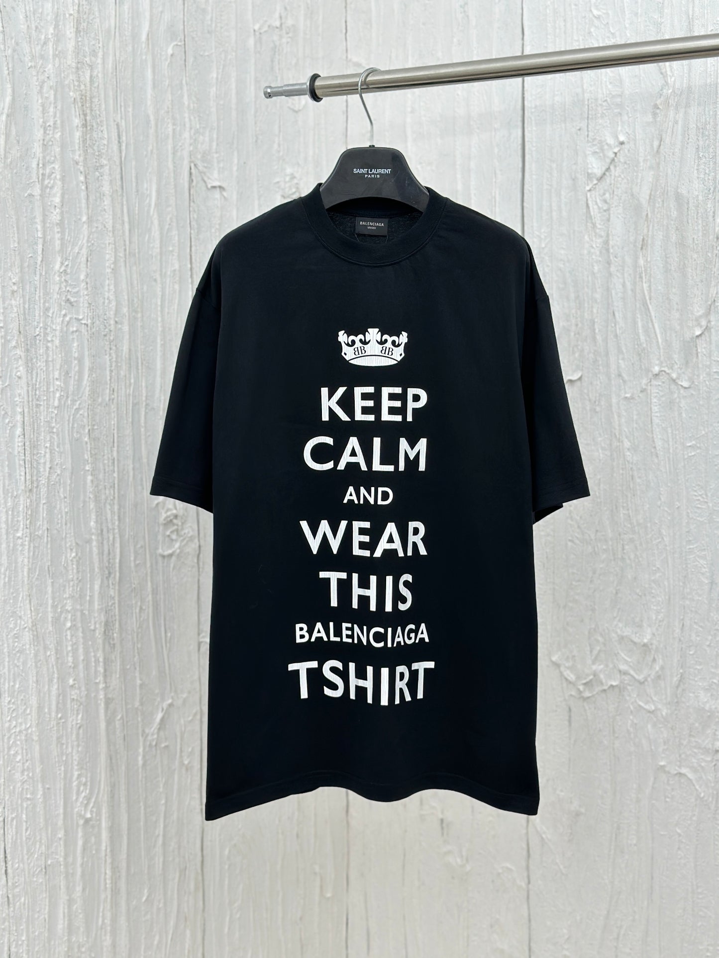 Balenciag 24AW 가을/겨울 워킹 크라운 keep calm 균열 프린트 반팔 티셔츠