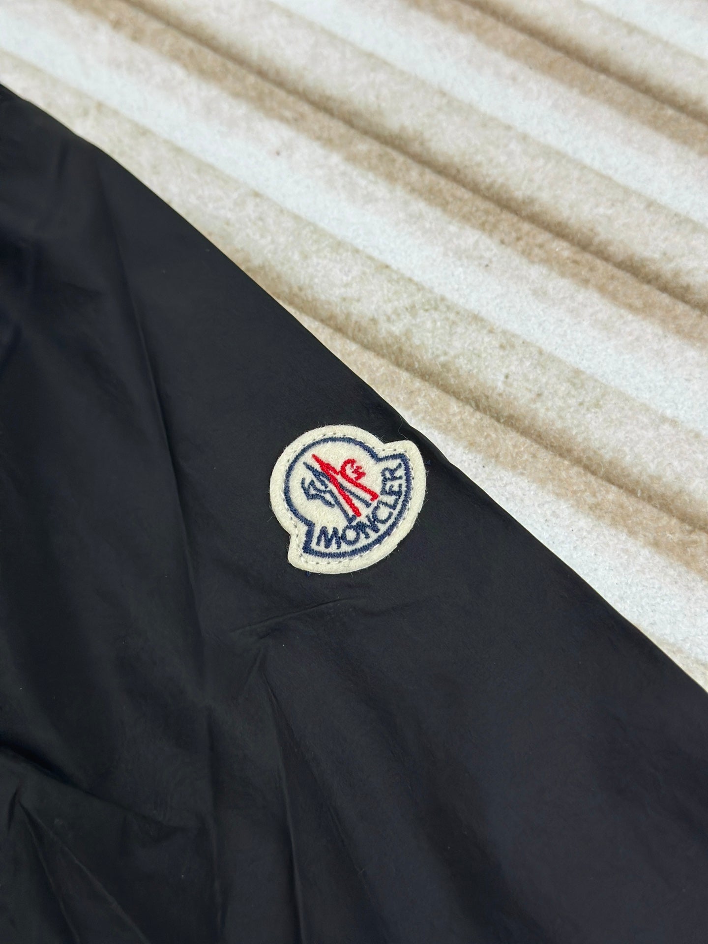 체인2호 /Moncler 24 신규 로고 코트