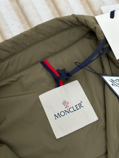 체인2호 / Moncler 24 신규 로고 코트