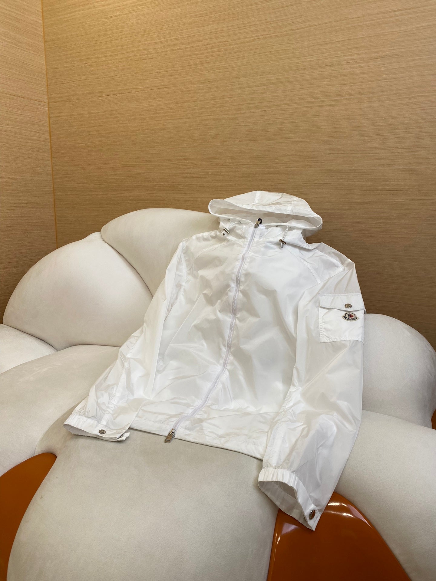 체인2호 /MONCLER 선캡 코트