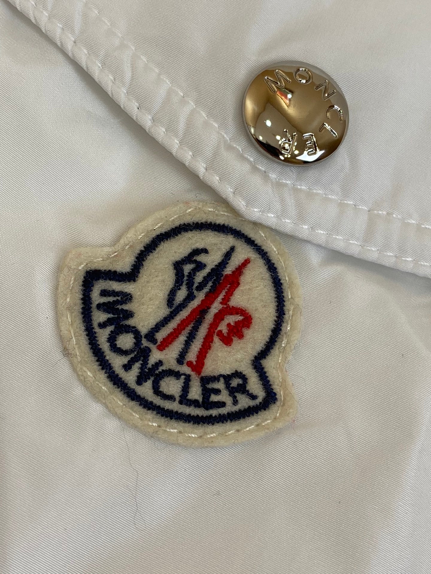 체인2호 /MONCLER 선캡 코트