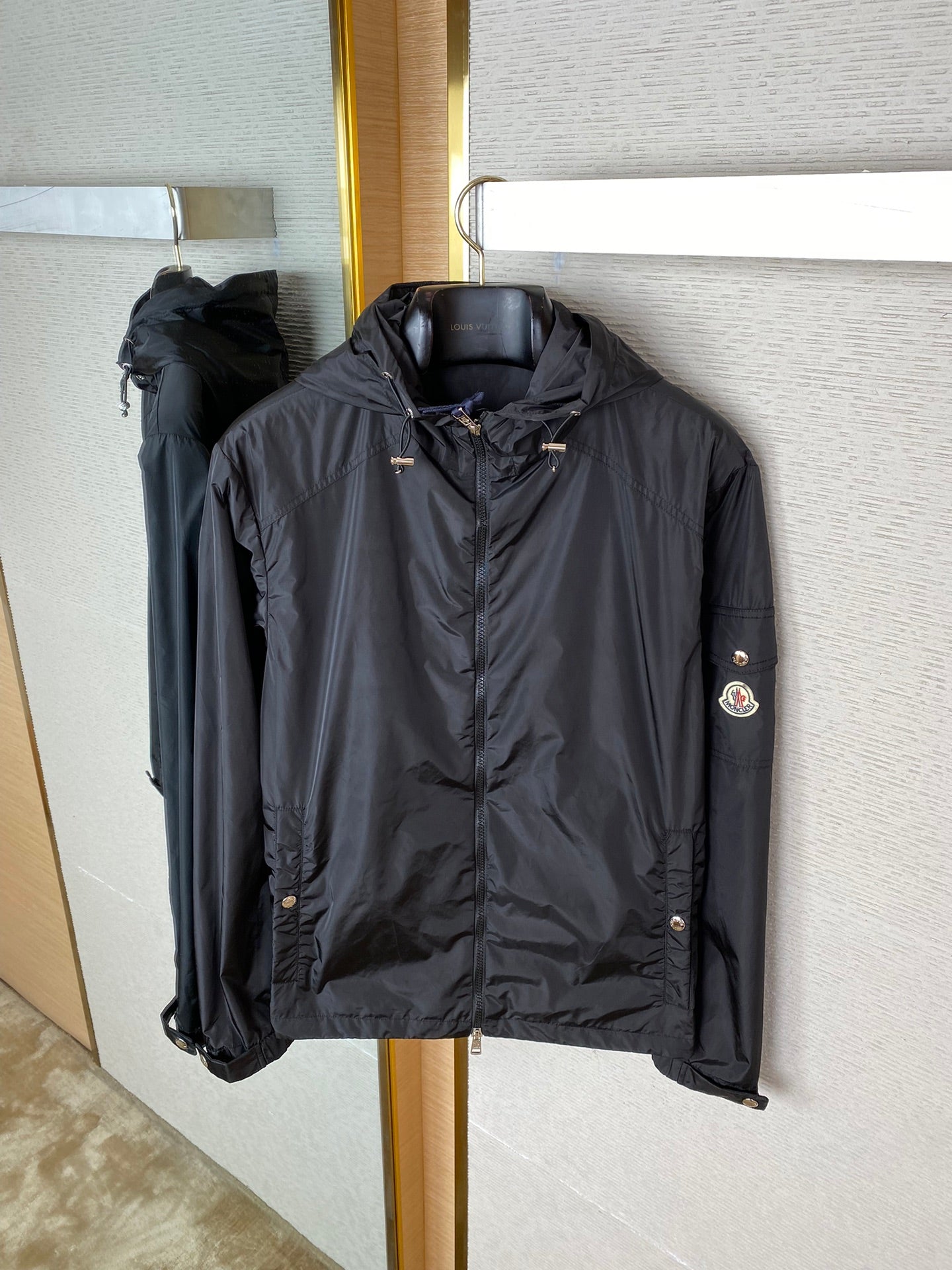 체인2호 / MONCLER  선캡 코트