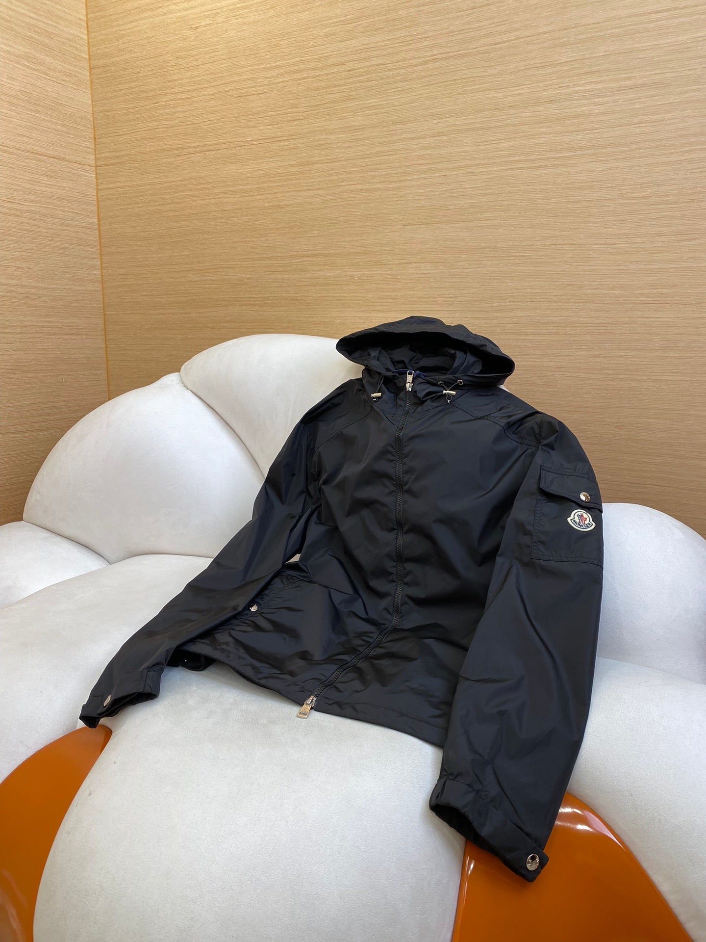 체인2호 / MONCLER  선캡 코트
