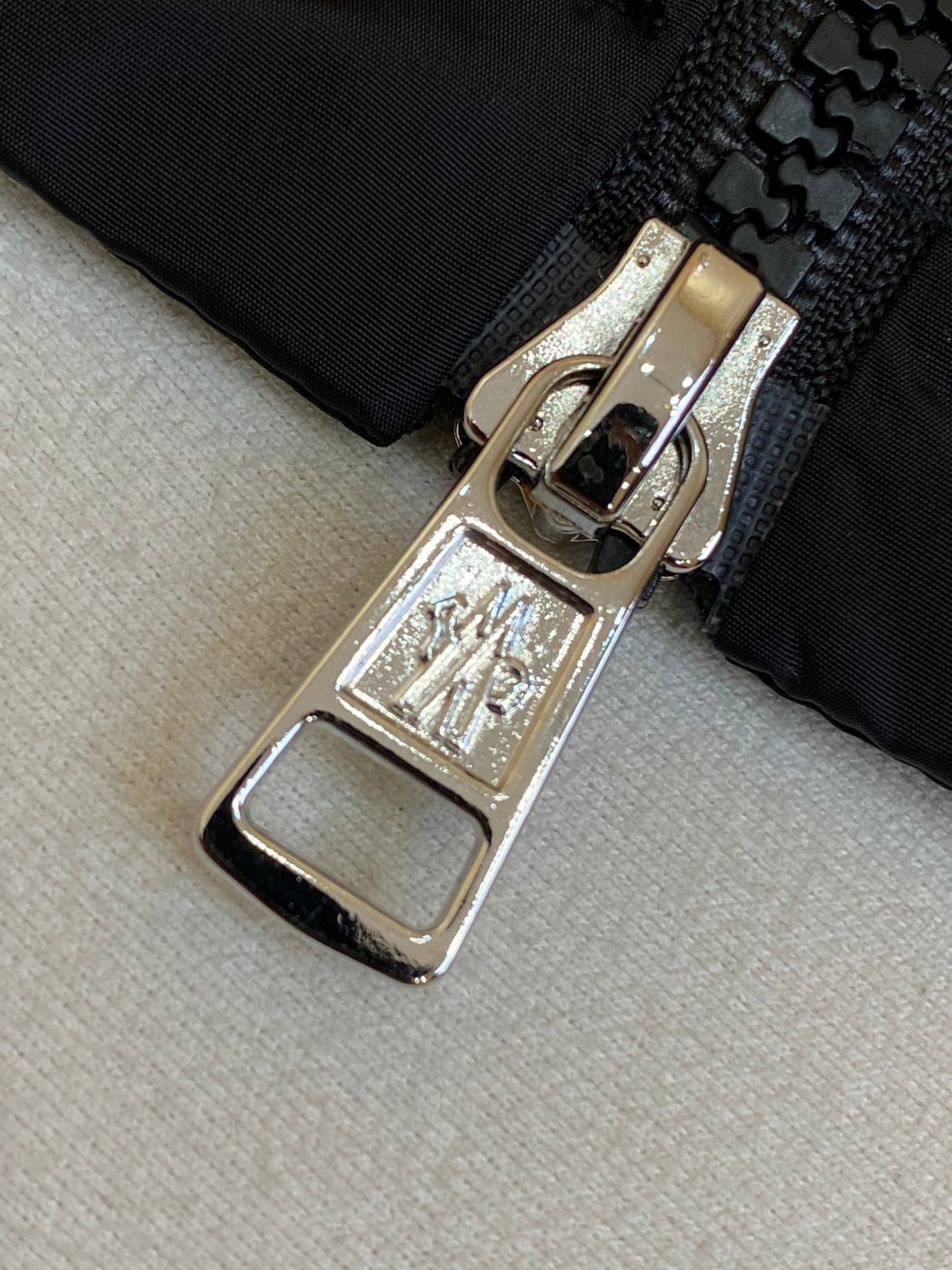 체인2호 / MONCLER  선캡 코트