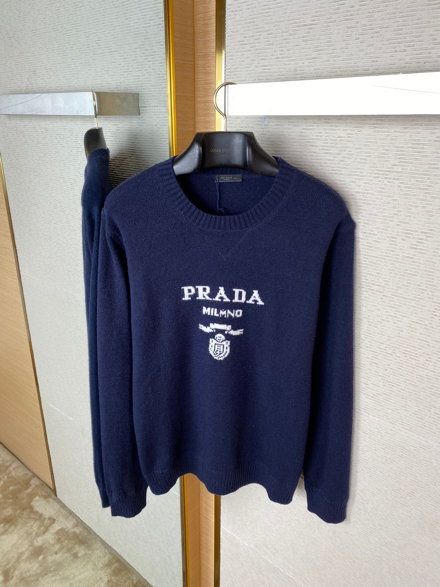 체인2호 /프라다 네스트 스웨터