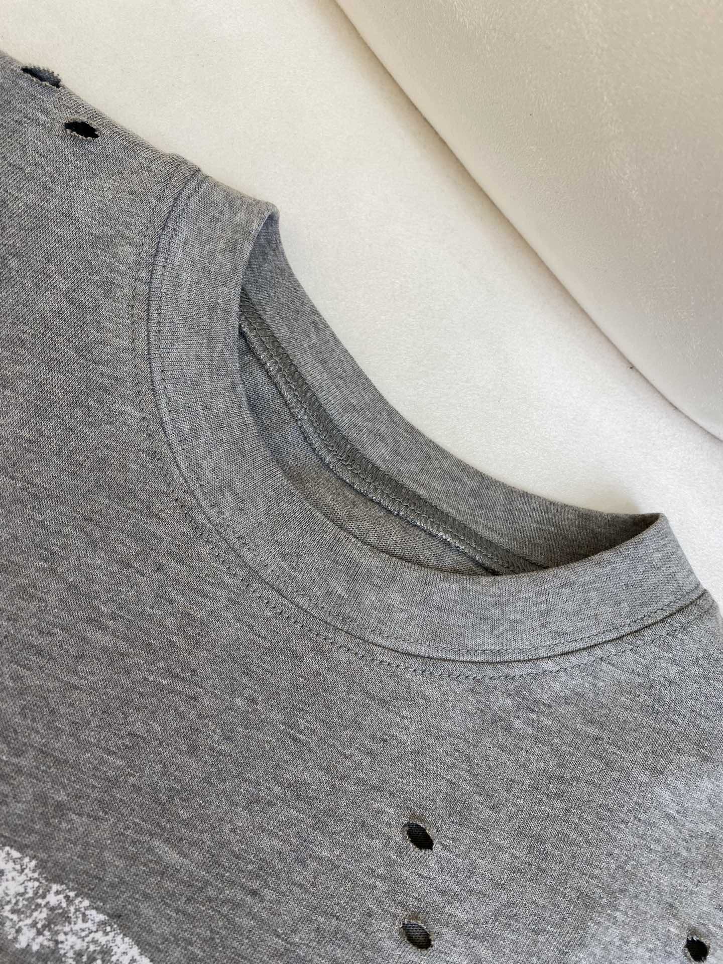체인2호 / ACNE 프린트 반팔 티셔츠
