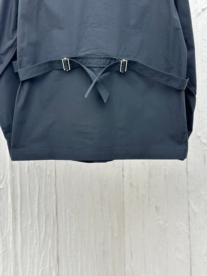 체인2호 /디올 FW24 모노톤 터틀넥 싱글 스트랩 허리 재킷 셔츠 코트