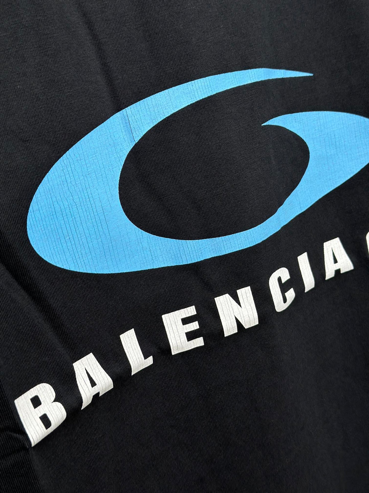체인2호 /Balenciag 파열 프린트 반팔 티셔츠