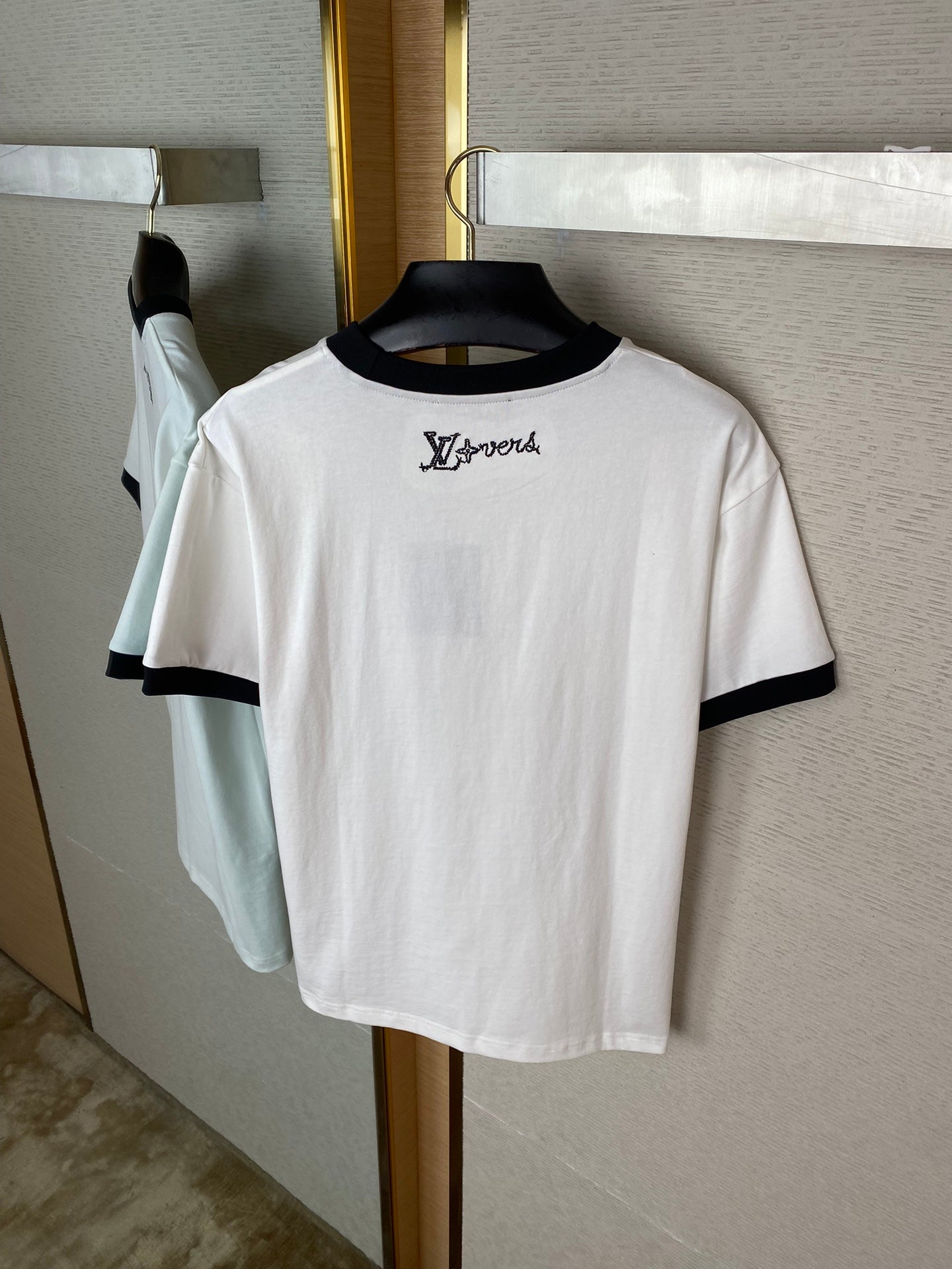 체인2호 /LV  반팔 티셔츠
