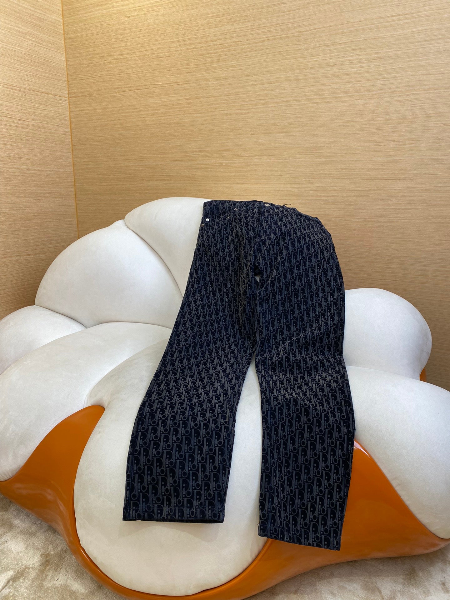 체인2호 /디올 엠보 데님 롱 팬츠