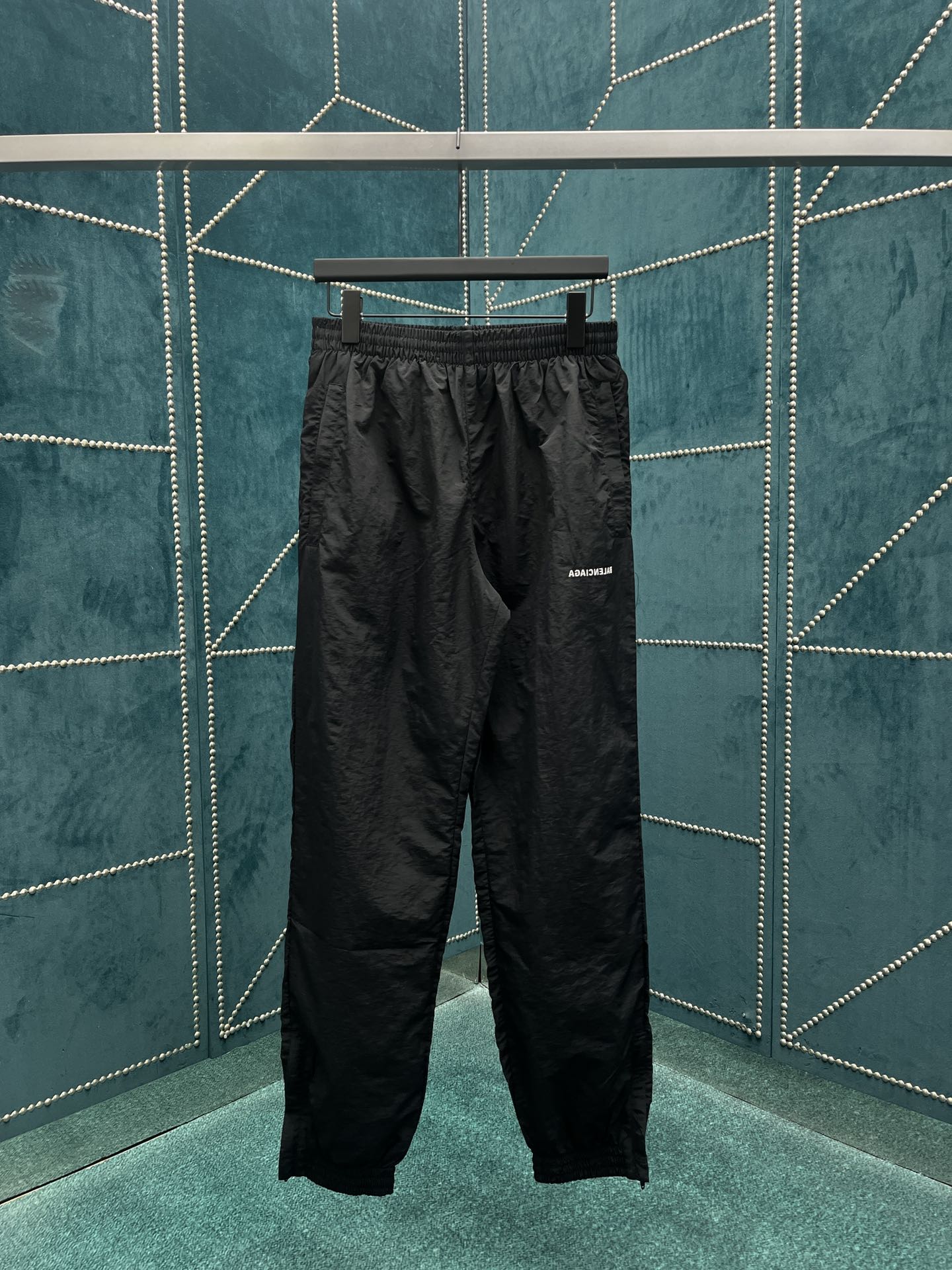 타일공장/발렌시아가 24ss 봄여름 신상 바지