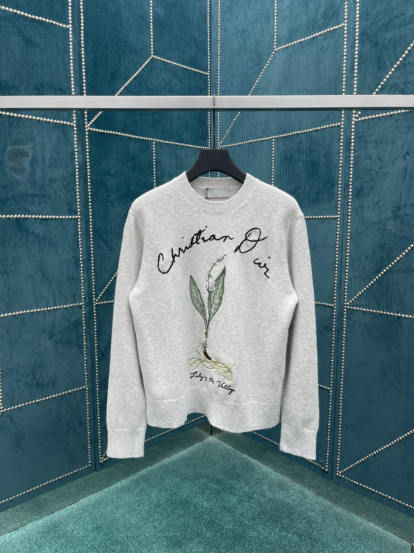 타일공장/디올 24ss 니트 라운드넥