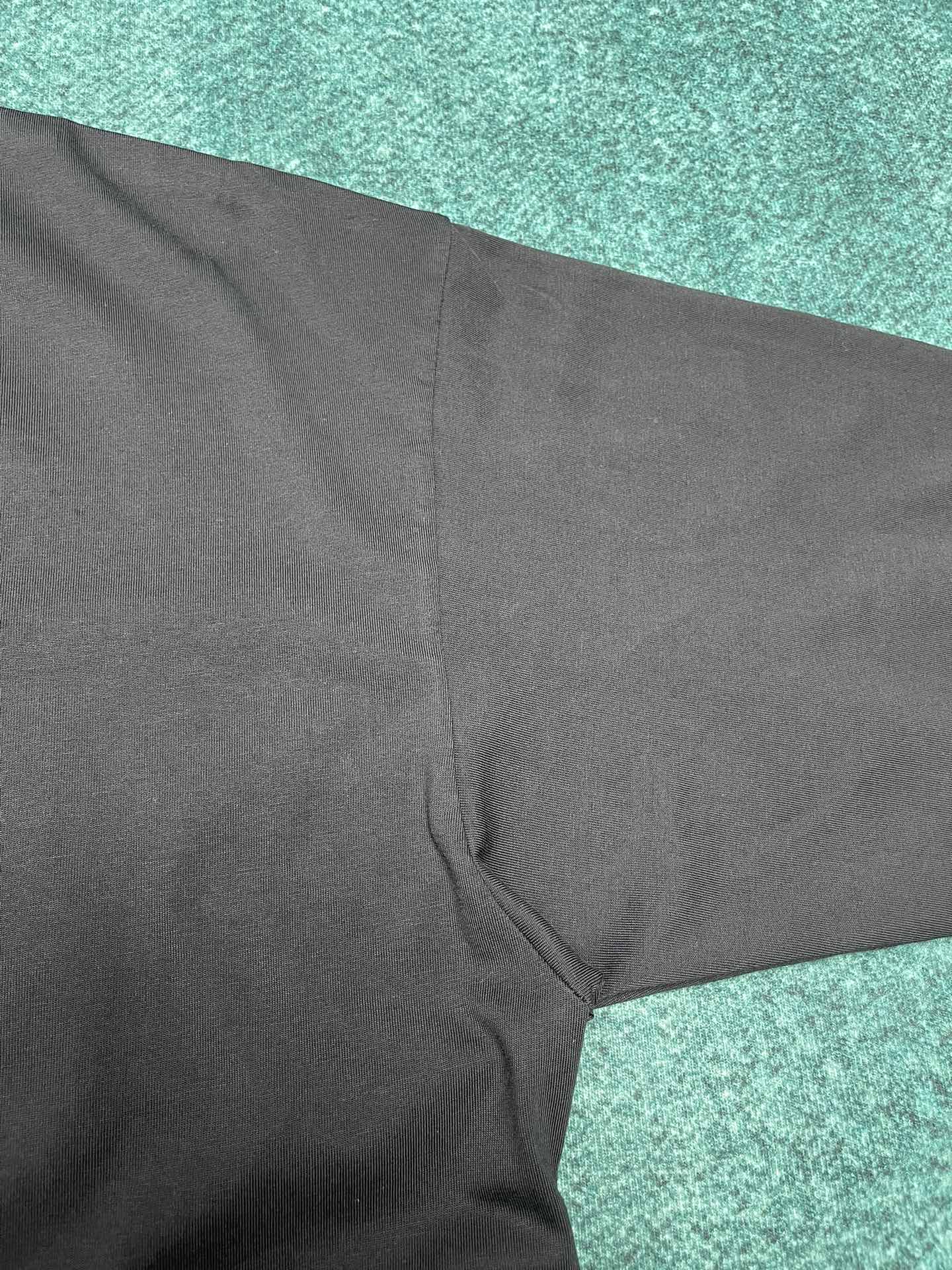 타일공장/발렌시아가 24ss 가을 신상 티셔츠 긴팔