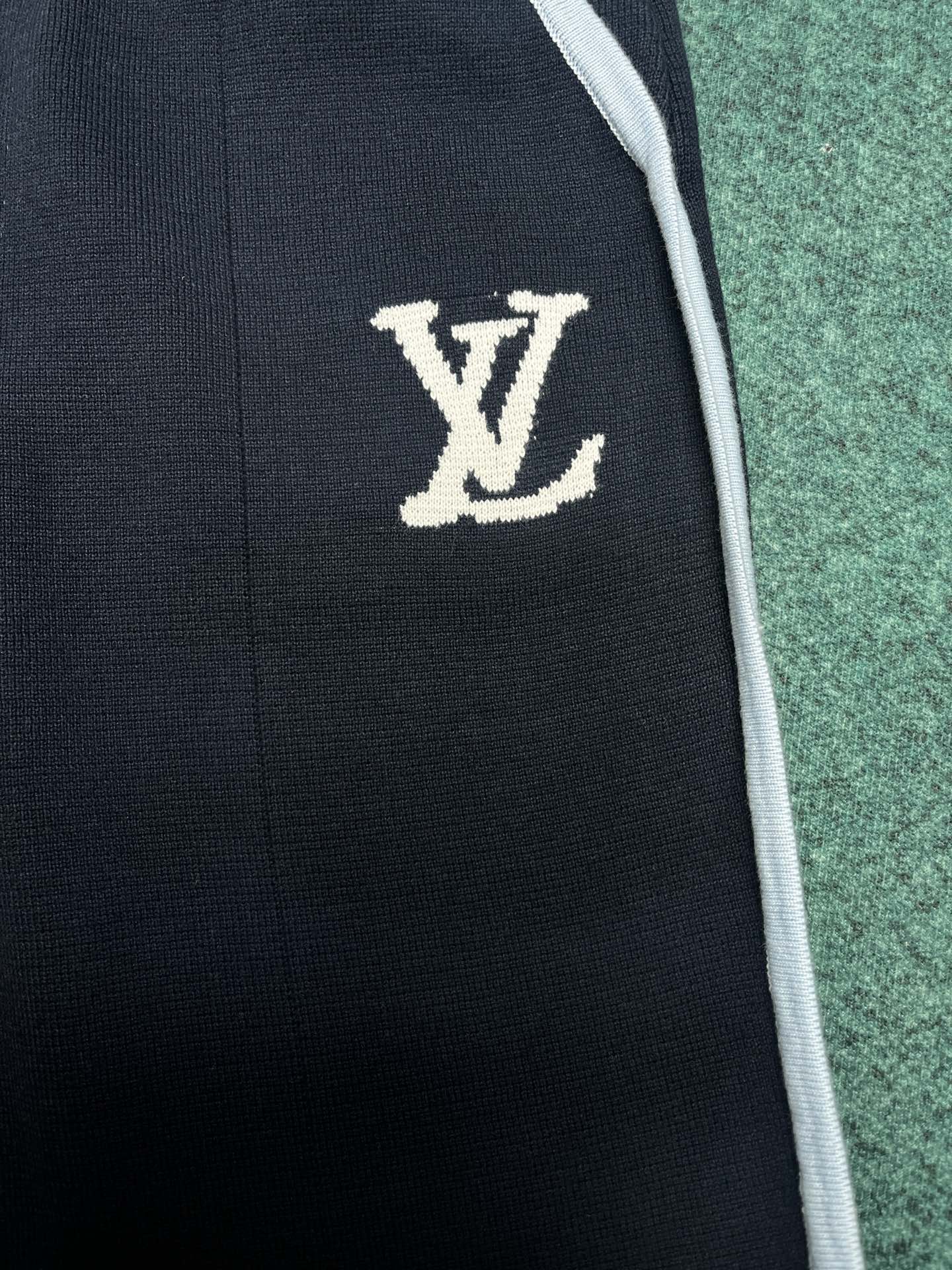 타일공장/루이비통 24ss 봄여름 신상 반바지 면 울 니트